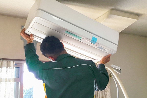 エアコンの取付・取外し