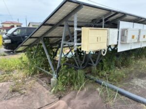 太陽光発電ケーブル盗難防止措置施工前