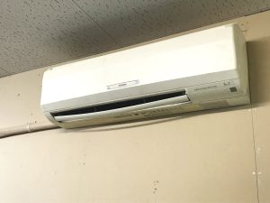 本日はエアコンの移設工事に、浜松市まで行ってまいりました。